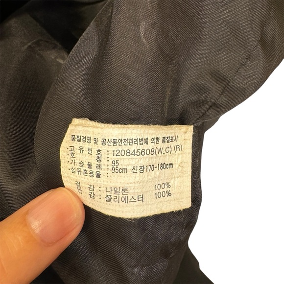 ASICS Men’s Black Rain Jacket Size M With Detachable Hood - Picture 7 of 9